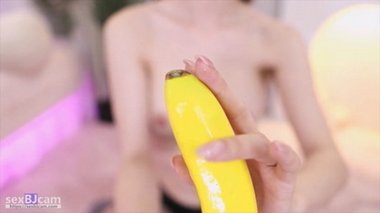 Suzy Angels Enamora en su Nueva Escena 2023