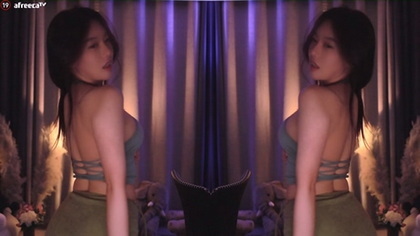 Espectáculo Erotico en Vivo KBJ-24043001: Experiencia única y sensual