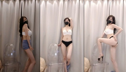 Rubia Encantadora KBJ24093035: Un Espectáculo de Pasión y Sensualidad