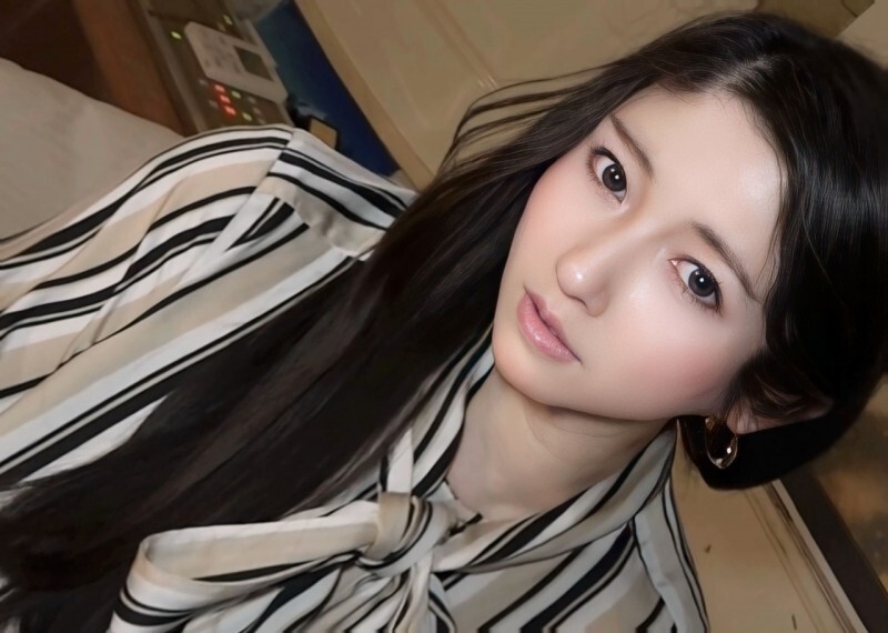 Una nueva estrella de Akita en un vídeo impresionante: Colapso vaginal y esquirt