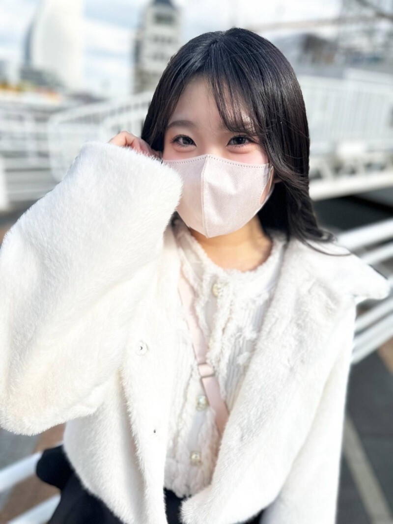 Primer plano de una joven debutante en una sesión intensa