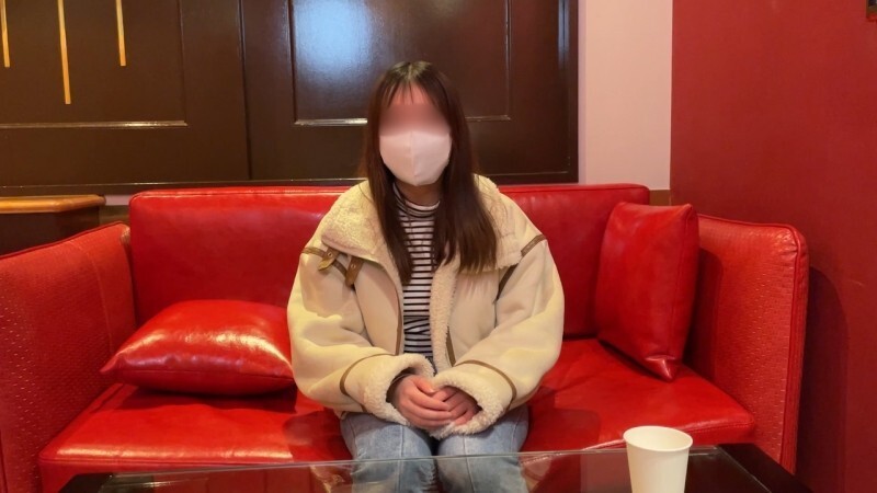 Un Estudiante Universitario Inexperto Se Lanza a Su Primer Polvo