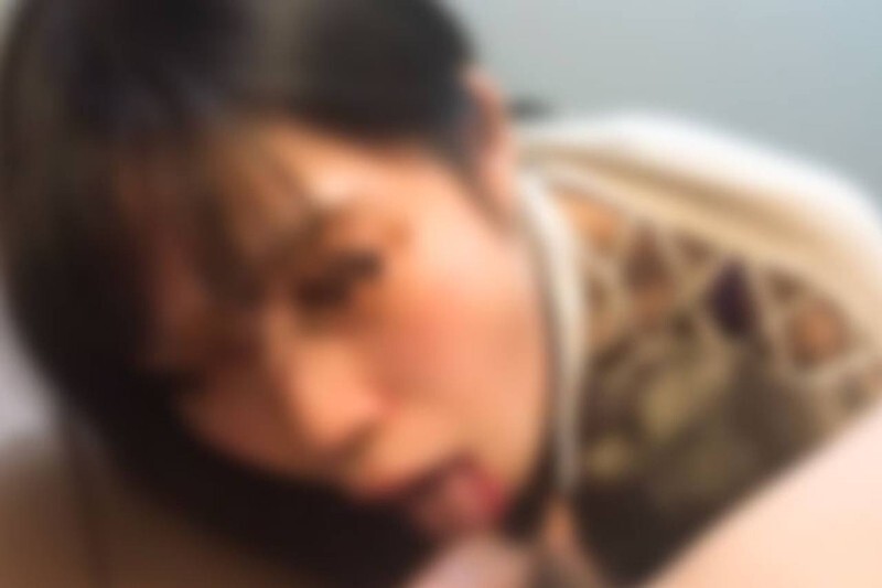 Una joven de 25 años en su primer video porno en una oferta dental irresistible