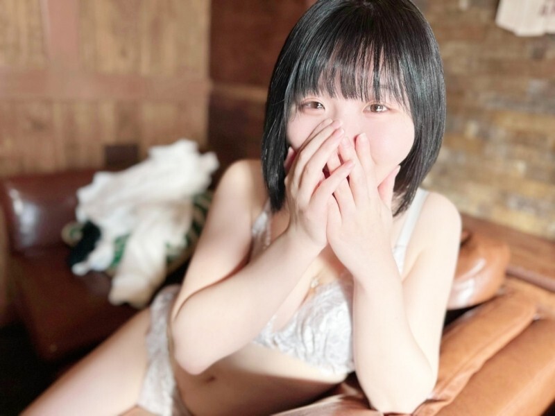 Stunning Natural G-Cup Breasts on Baby-Faced Kanazawa Beauty