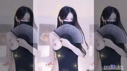 Disfruta de una sensual sesión íntima con Tess00